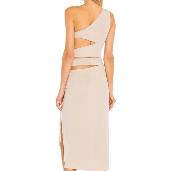 Gorgeous cut out dress worn once for a wedding - Picture 2 of 6